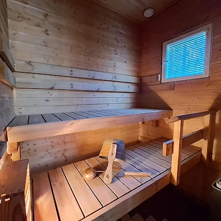Aamuaurinko *